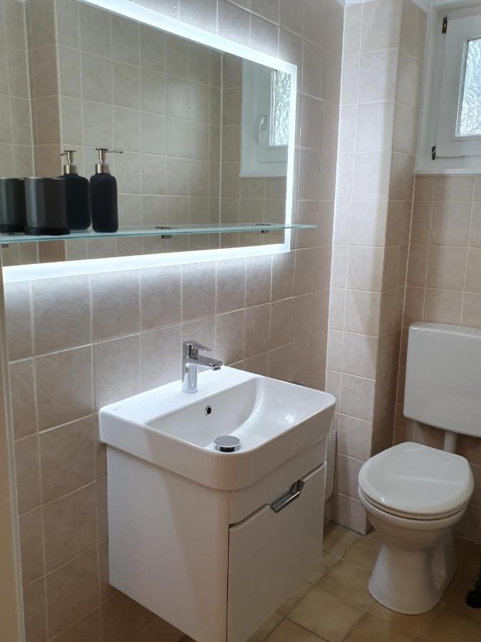 Tolle 125M² Erdgeschosswohnung Im Einzelhaus カルテンキルヒェン エクステリア 写真