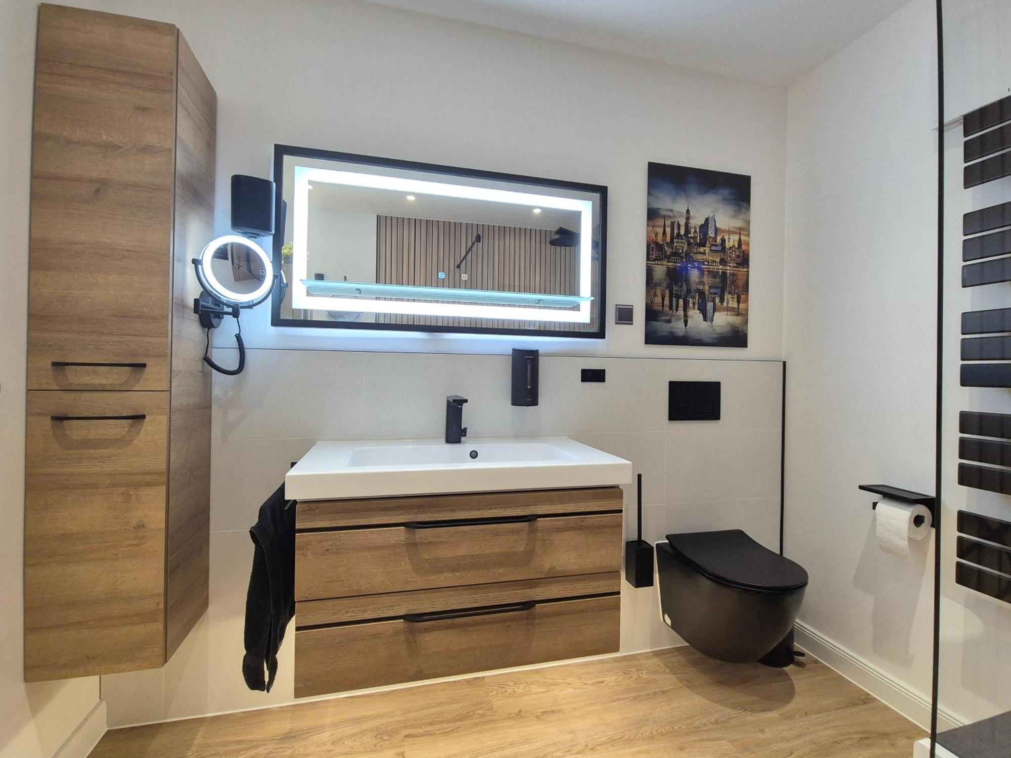 Tolle 125M² Erdgeschosswohnung Im Einzelhaus カルテンキルヒェン エクステリア 写真