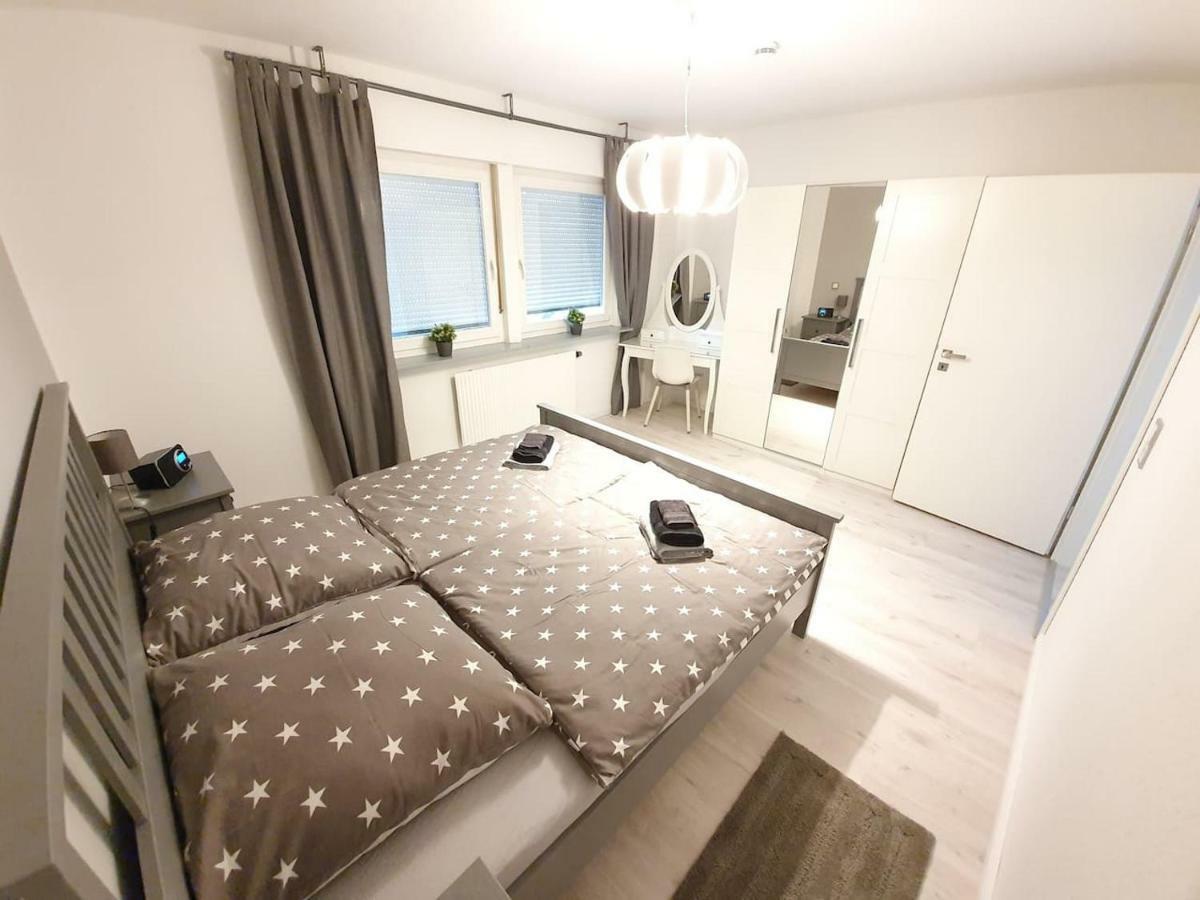 Tolle 125M² Erdgeschosswohnung Im Einzelhaus カルテンキルヒェン エクステリア 写真
